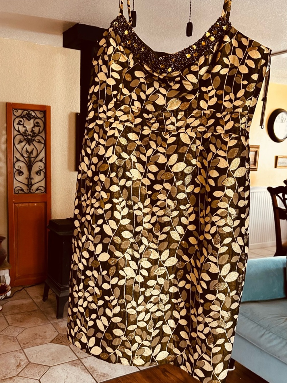 Sz 14 Maggy London Black Cocktail Dress with Gold Leaf Print